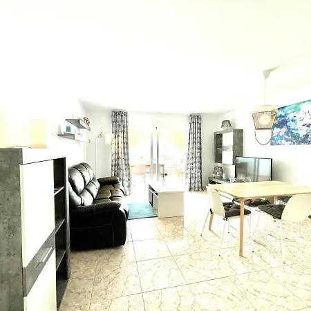 Coqueto Apartamento Cerca De Playa Los Charcos Apartment